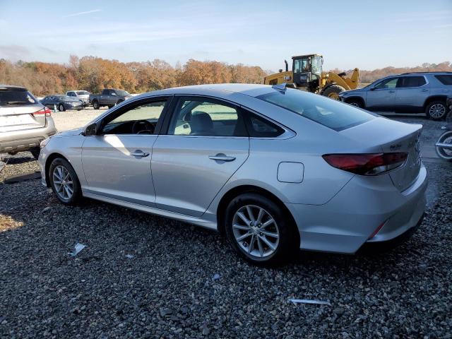 5NPE24AF4KH795537 - 2019 HYUNDAI SONATA SE SILVER photo 2