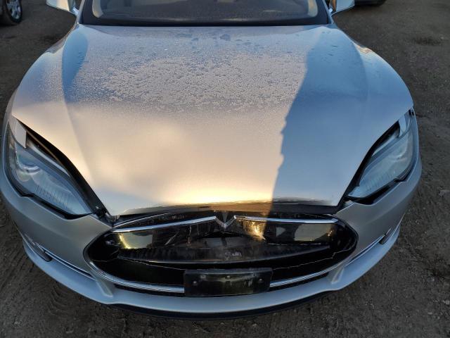 5YJSA1H16EFP32411 - 2014 TESLA MODEL S SILVER photo 11