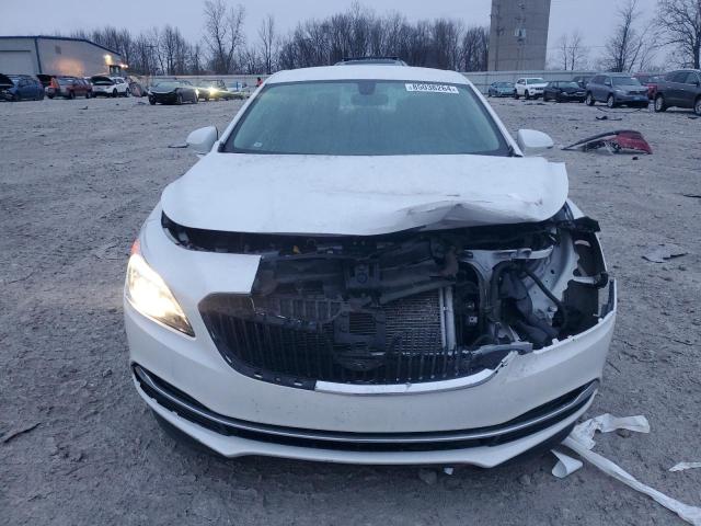 1G4ZP5SSXKU103335 - 2019 BUICK LACROSSE ESSENCE WHITE photo 5