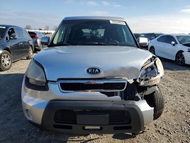 KNDJT2A25A7063563 - 2010 KIA SOUL + SILVER photo 5