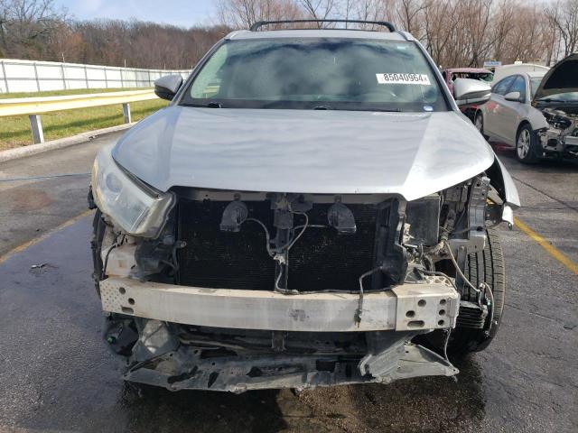 5TDJKRFH5GS237784 - 2016 TOYOTA HIGHLANDER XLE 银色 照片 5