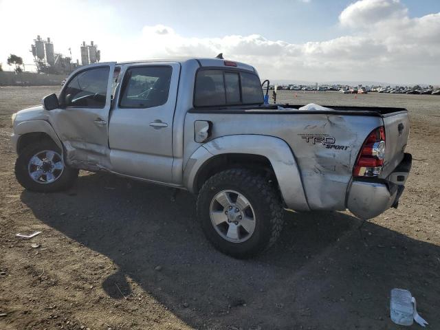 3TMJU4GNXDM143896 - 2013 TOYOTA TACOMA DOUBLE CAB PRERUNNER SILVER photo 2