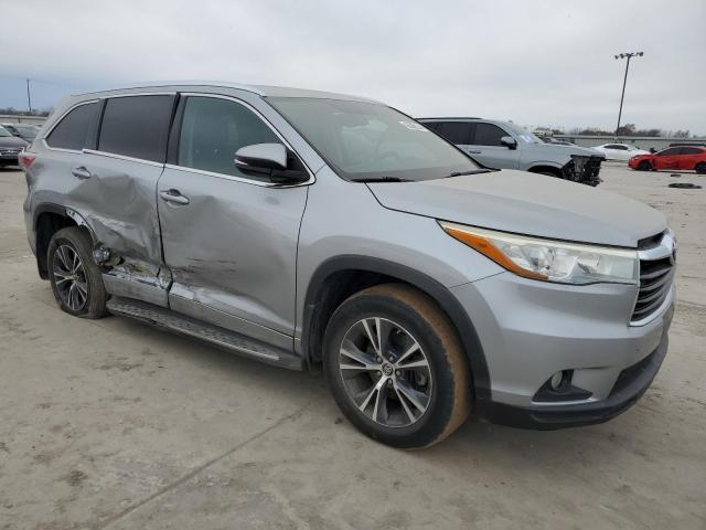 5TDKKRFH7GS136041 - 2016 TOYOTA HIGHLANDER XLE SILVER photo 4