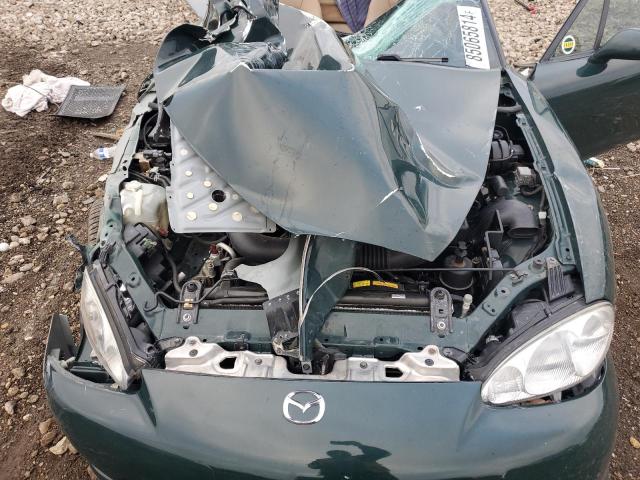 JM1NB353110211925 - 2001 MAZDA MX-5 MIATA BASE GREEN photo 11