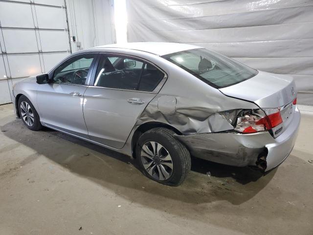 1HGCR2F31DA033221 - 2013 HONDA ACCORD LX GRAY photo 2