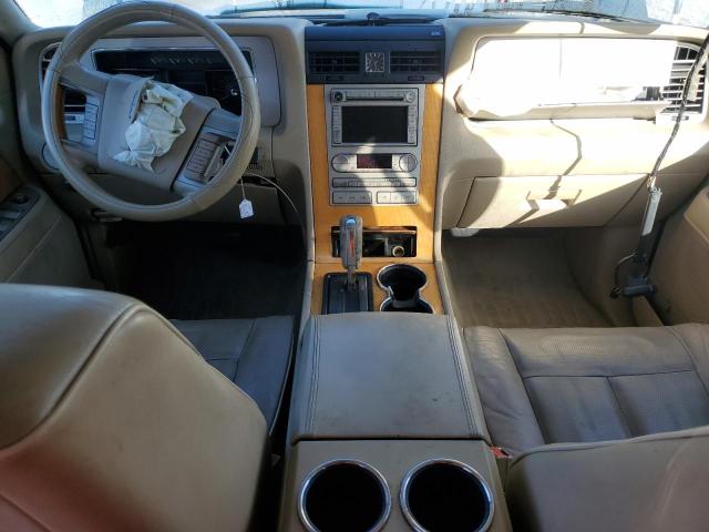 5LMFU275X7LJ07859 - 2007 LINCOLN NAVIGATOR შავი ფოტო 8