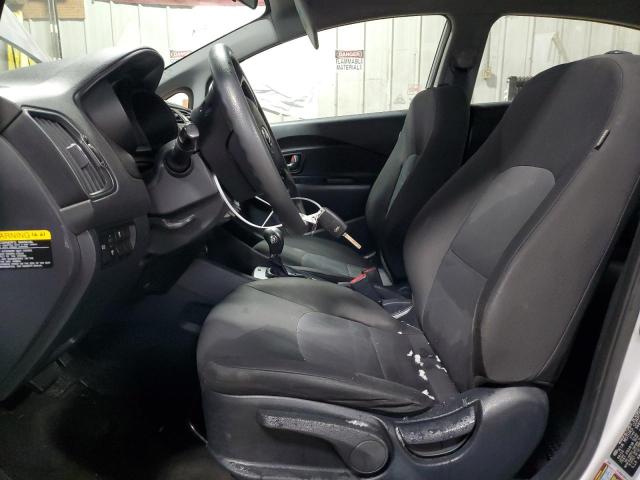 KNADM4A31G6620950 - 2016 KIA RIO LX SILVER photo 7