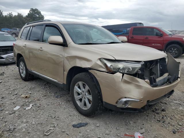 5TDBK3EH4DS180430 - 2013 TOYOTA HIGHLANDER BASE Beige photo 4