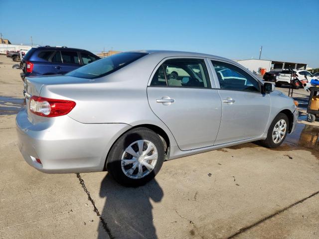 5YFBU4EE6CP032258 - 2012 TOYOTA COROLLA BASE Gümüş fotoğraf 3