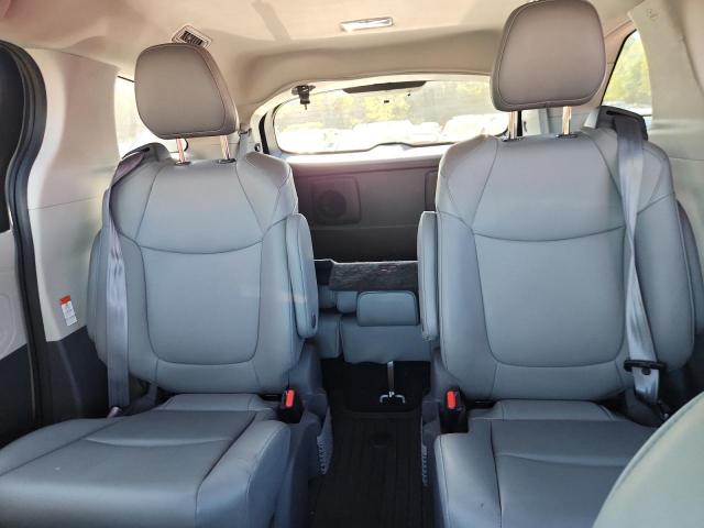 5TDYSKFC3MS009479 - 2021 TOYOTA SIENNA XLE 银色 照片 10