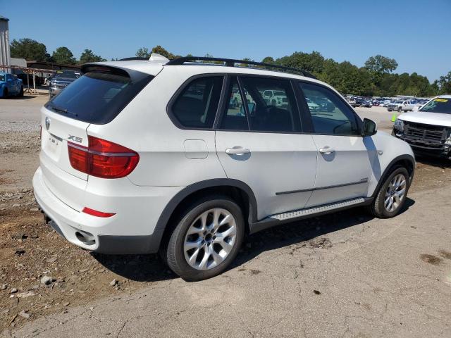 5UXZV4C52CL751481 - 2012 BMW X5 XDRIVE35I WHITE photo 3