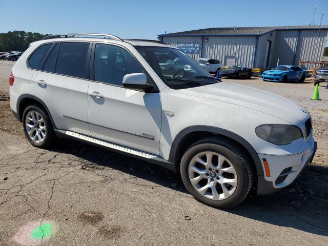 5UXZV4C52CL751481 - 2012 BMW X5 XDRIVE35I WHITE photo 4