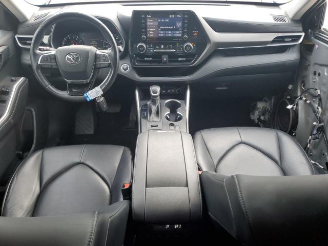 5TDGZRBH9LS000401 - 2020 TOYOTA HIGHLANDER XLE SILVER photo 8