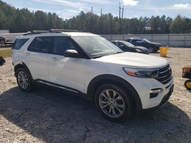 1FMSK8DH1NGA12010 - 2022 FORD EXPLORER XLT Biały zdjęcie 4