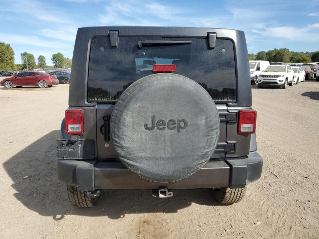 1C4BJWEG4HL733001 - 2017 JEEP WRANGLER U SAHARA GRAY photo 6