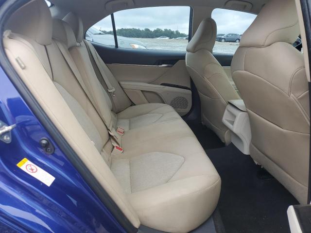 4T1B11HK8JU586728 - 2018 TOYOTA CAMRY L BLUE photo 10