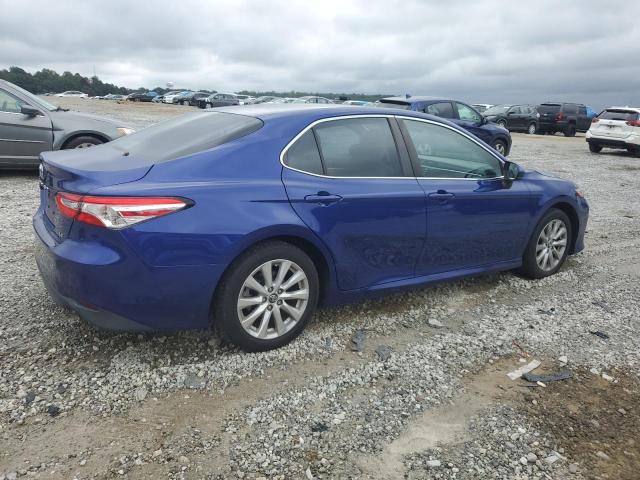 4T1B11HK8JU586728 - 2018 TOYOTA CAMRY L BLUE photo 3