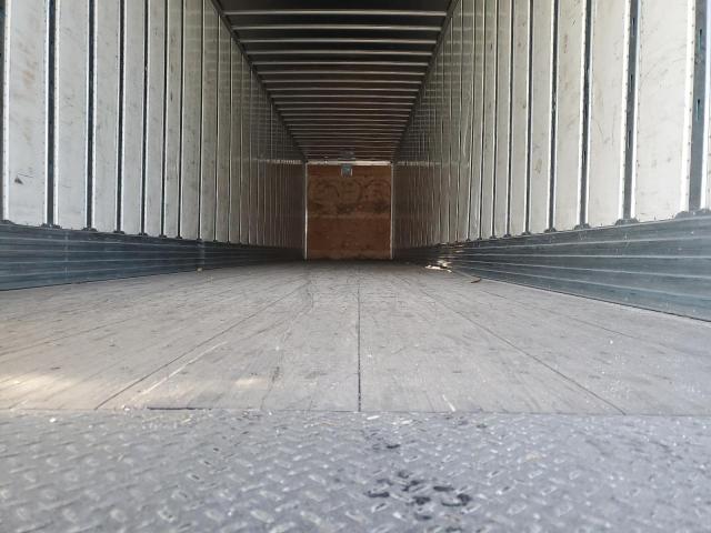 1UYVS2532GP669615 - 2016 UTILITY VS2DX WHITE photo 5