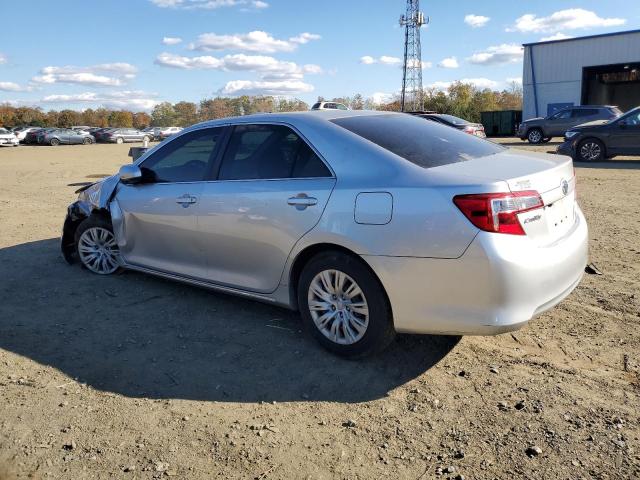 4T1BF1FK2DU722604 - 2013 TOYOTA CAMRY L SILVER photo 2