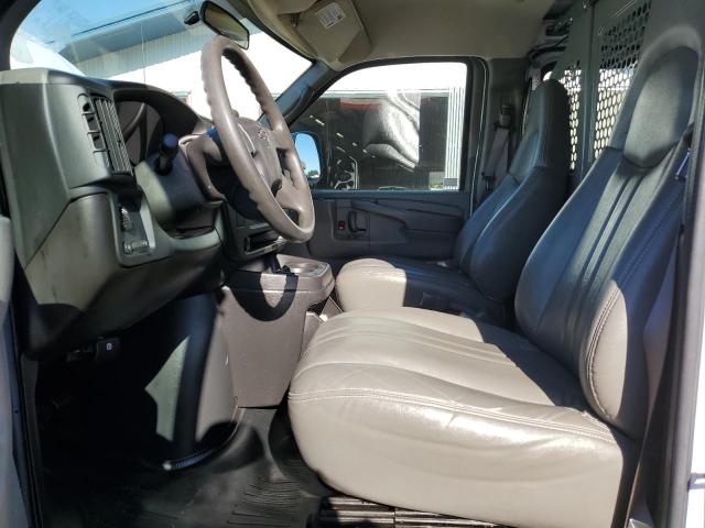 1GCFG15X861170935 - 2006 CHEV EXPRESS G1500 WHITE photo 7