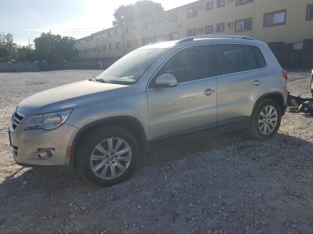 2009 VOLKSWAGEN TIGUAN SE, 