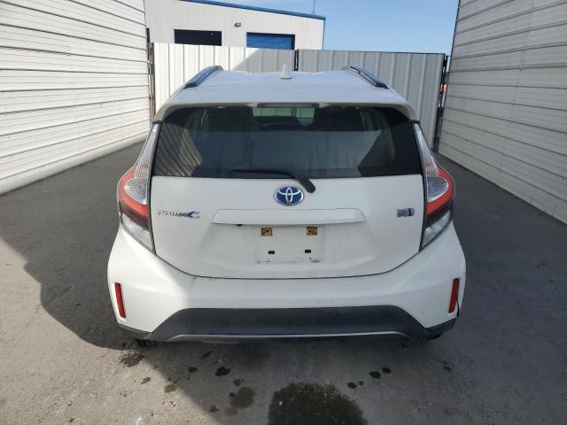 JTDKDTB36J1617601 - 2018 TOYOTA PRIUS C Ақ фото 6