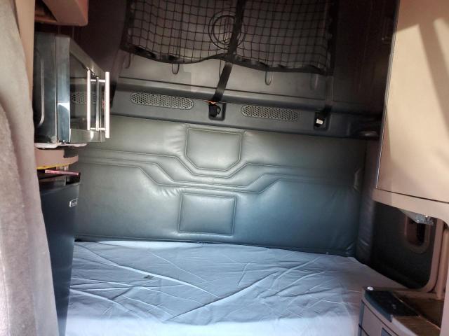 3AKJGLD56GSHV4407 - 2016 FREIGHTLINER CASCADIA 1 RED photo 6