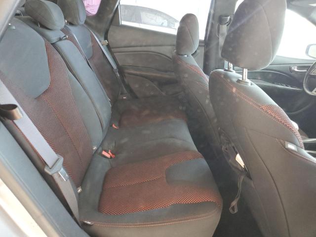 1C3CDFBBXGD775397 - 2016 DODGE DART SXT 银色 照片 10