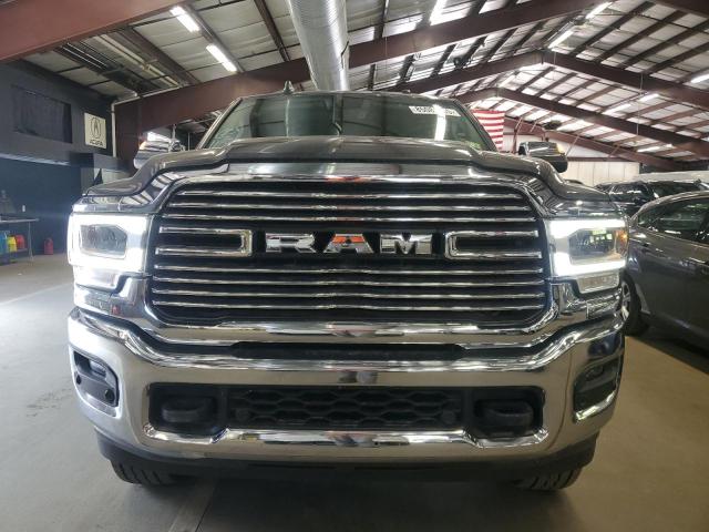 3C6UR5FL4NG325945 - 2022 RAM 2500 LARAMIE ნაცრისფერი ფოტო 5