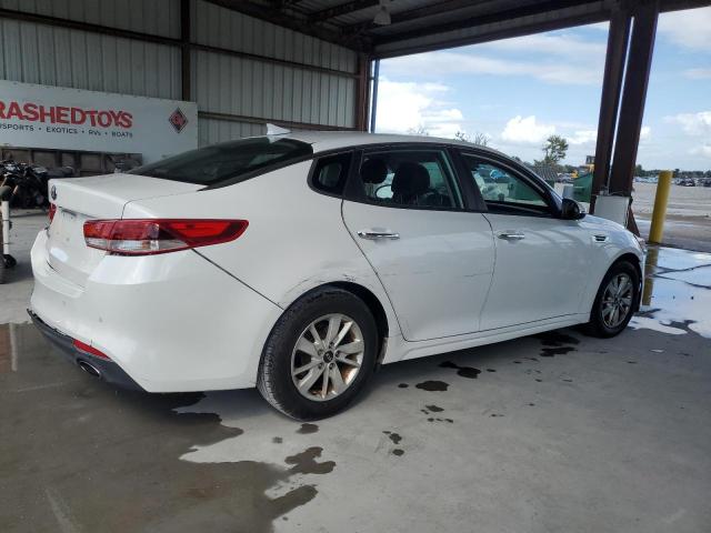 5XXGT4L32JG238404 - 2018 KIA OPTIMA LX Beyaz fotoğraf 3