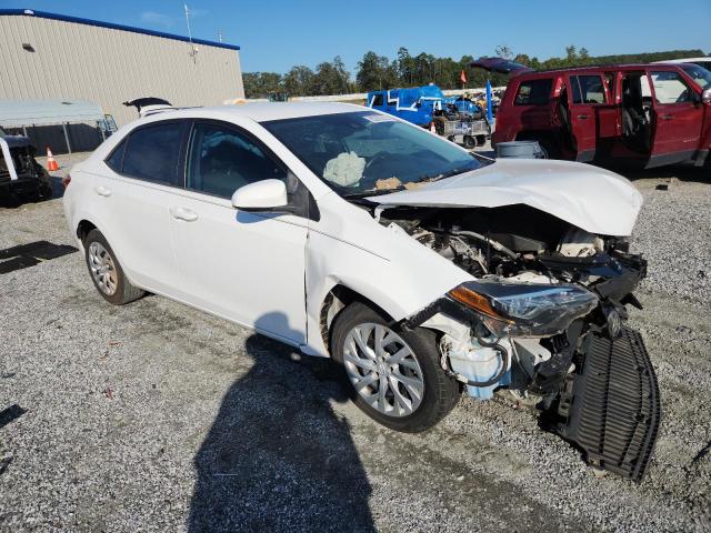 5YFBURHE7JP839927 - 2018 TOYOTA COROLLA L WHITE photo 4