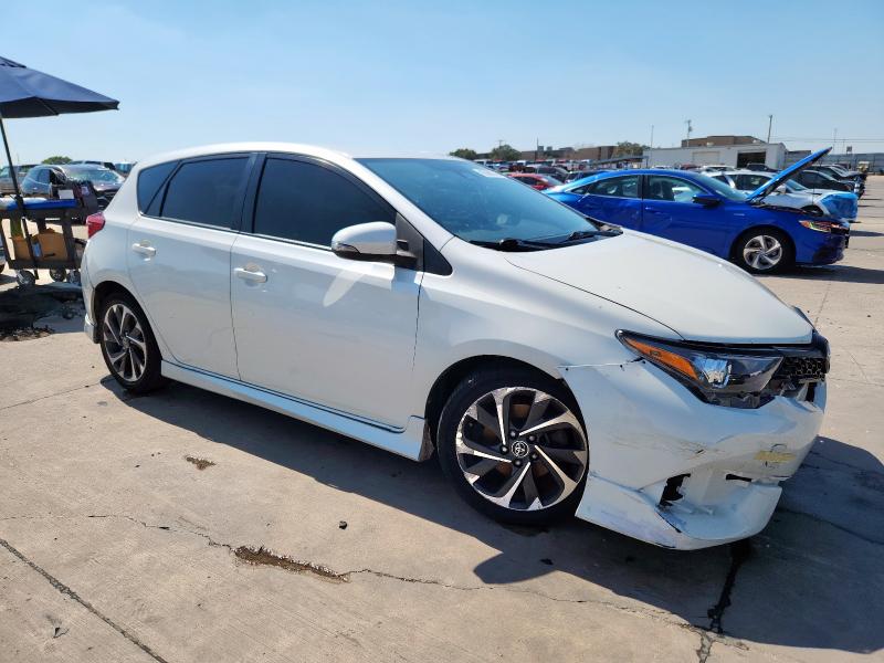 JTNKARJE5HJ548307 - 2017 TOYOTA COROLLA IM WHITE photo 4