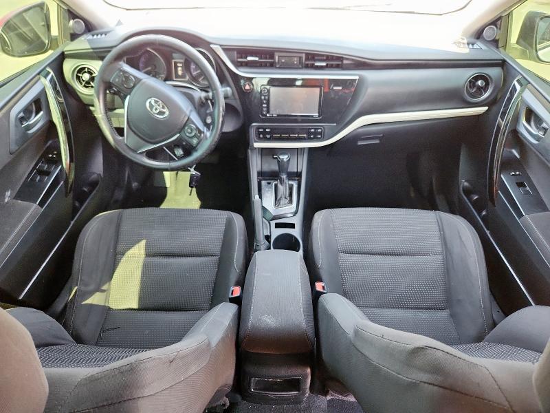 JTNKARJE5HJ548307 - 2017 TOYOTA COROLLA IM WHITE photo 8