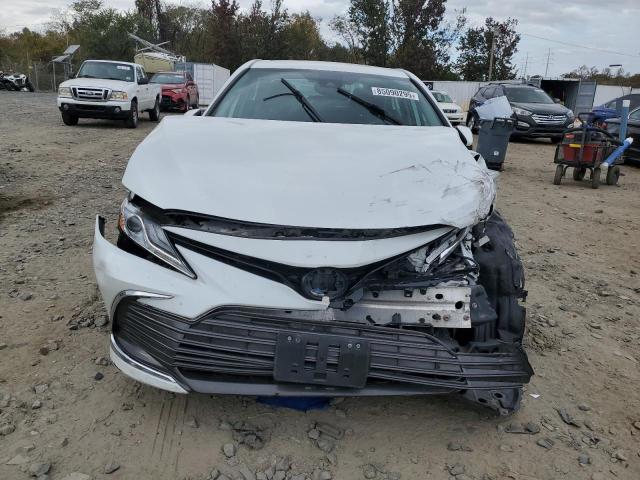 4T1F31AK2MU563973 - 2021 TOYOTA CAMRY XLE თეთრი ფოტო 5