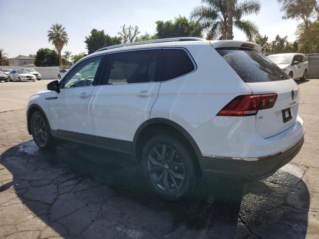3VV3B7AX9RM098324 - 2024 VOLKSWAGEN TIGUAN SE 白色 照片 2