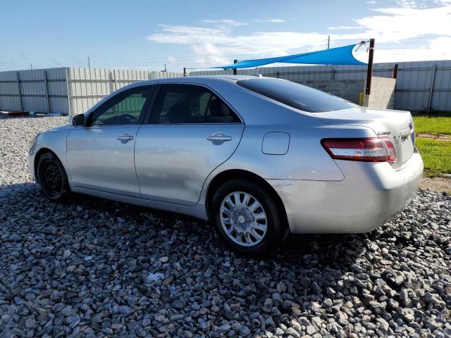 4T1BF3EK3BU693446 - 2011 TOYOTA CAMRY BASE SILVER photo 2