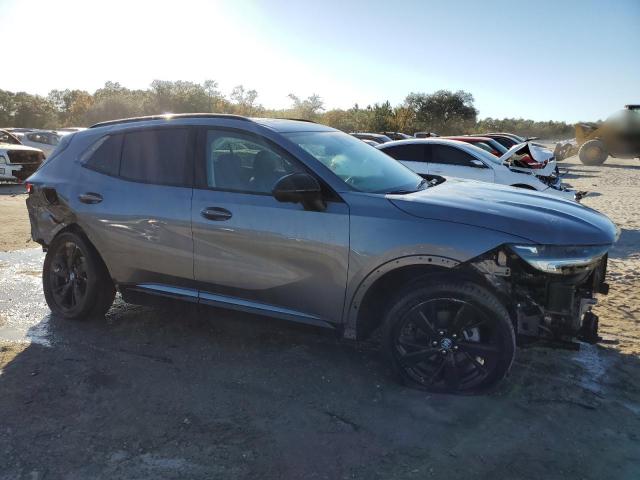 LRBFZPR4XND021791 - 2022 BUICK ENVISION ESSENCE ვერცხლისფერი ფოტო 4