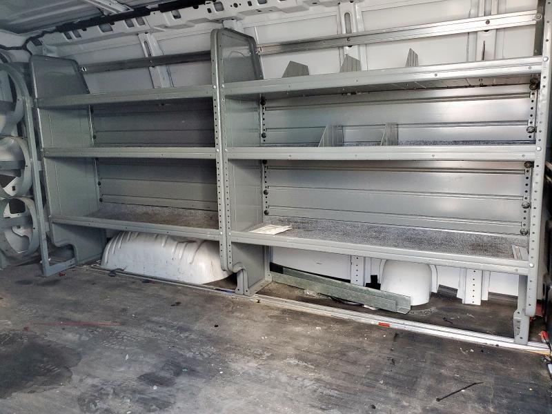 1GCWGAFG6L1268596 - 2020 CHEVROLET EXPRESS G2500 WHITE photo 11