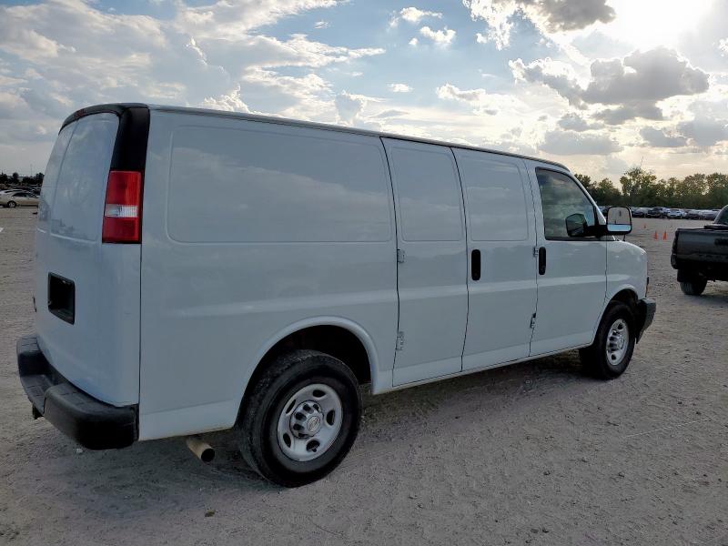 1GCWGAFG6L1268596 - 2020 CHEVROLET EXPRESS G2500 WHITE photo 3