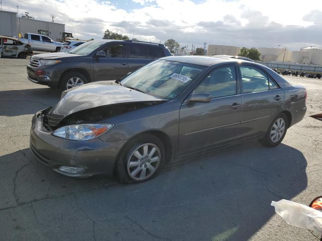 2004 TOYOTA CAMRY LE, 