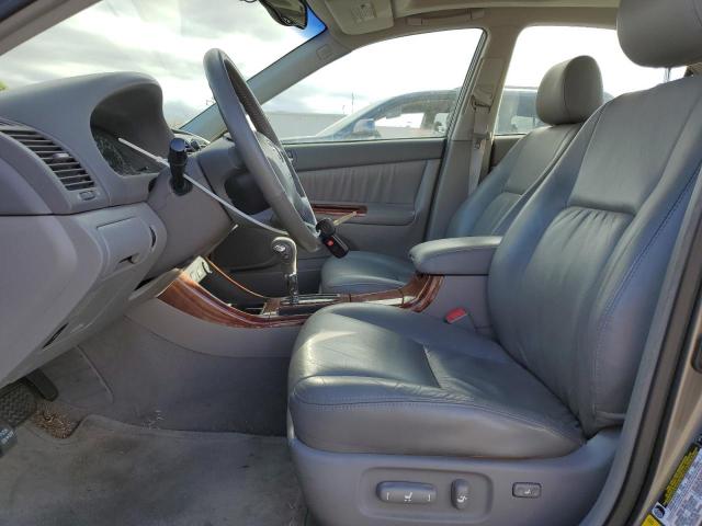 4T1BF30K24U574300 - 2004 TOYOTA CAMRY LE GRAY photo 7