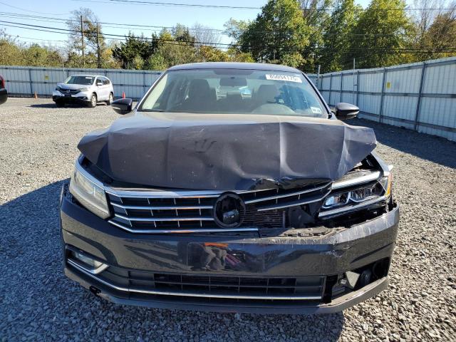 1VWBT7A37HC021369 - 2017 VOLKSWAGEN PASSAT SE BLACK photo 5