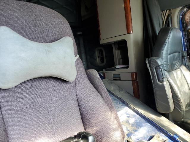 3ALXGF002KDLG8106 - 2019 FREIGHTLINER CASCADIA Blau Foto 6