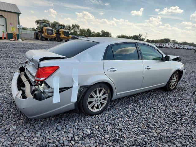 4T1BK3DB7AU359531 - 2010 TOYOTA AVALON XL 银色 照片 3