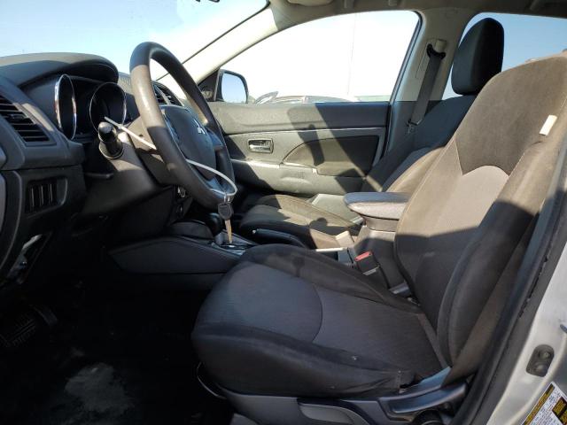 JA4AP3AUXJU023700 - 2018 MITSUBISHI OUTLANDER ES Gümüş foto 7