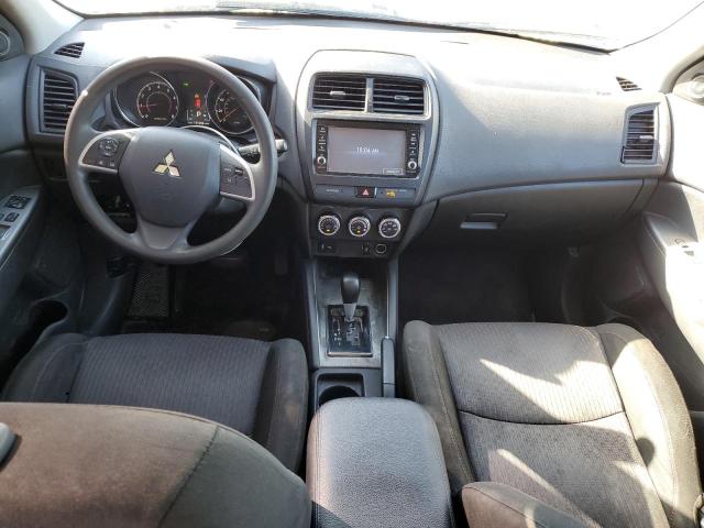 JA4AP3AUXJU023700 - 2018 MITSUBISHI OUTLANDER ES Gümüş foto 8