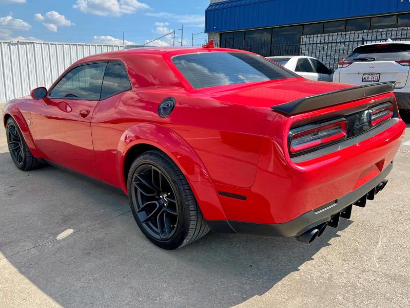 2C3CDZFJ9KH508752 - 2019 DODGE CHALLENGER R/T SCAT PACK RED photo 3