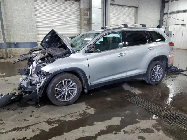 2019 TOYOTA HIGHLANDER SE, 