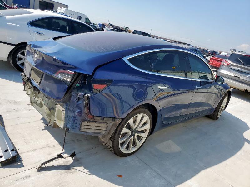 5YJ3E1EA4JF118318 - 2018 TESLA MODEL 3 蓝色 照片 3