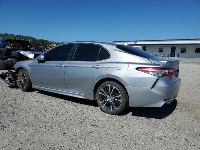 4T1B11HK7KU214069 - 2019 TOYOTA CAMRY L SILVER photo 2
